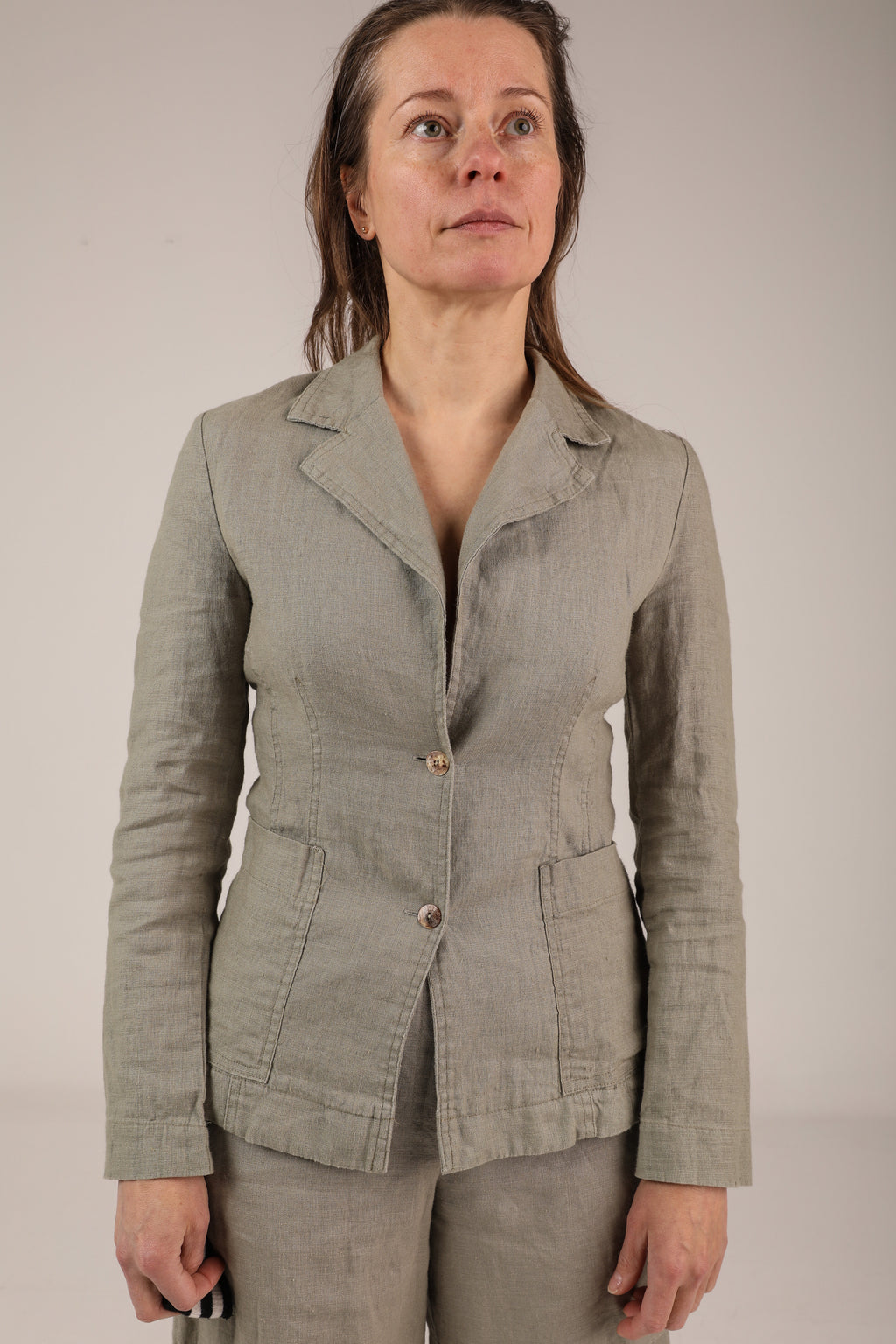 Shots and jacket suit